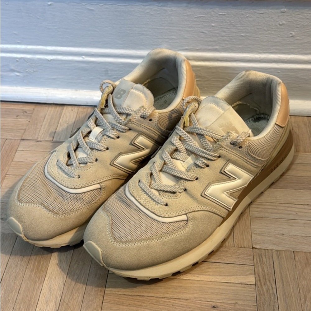 Men’s New Balance 574 size 10